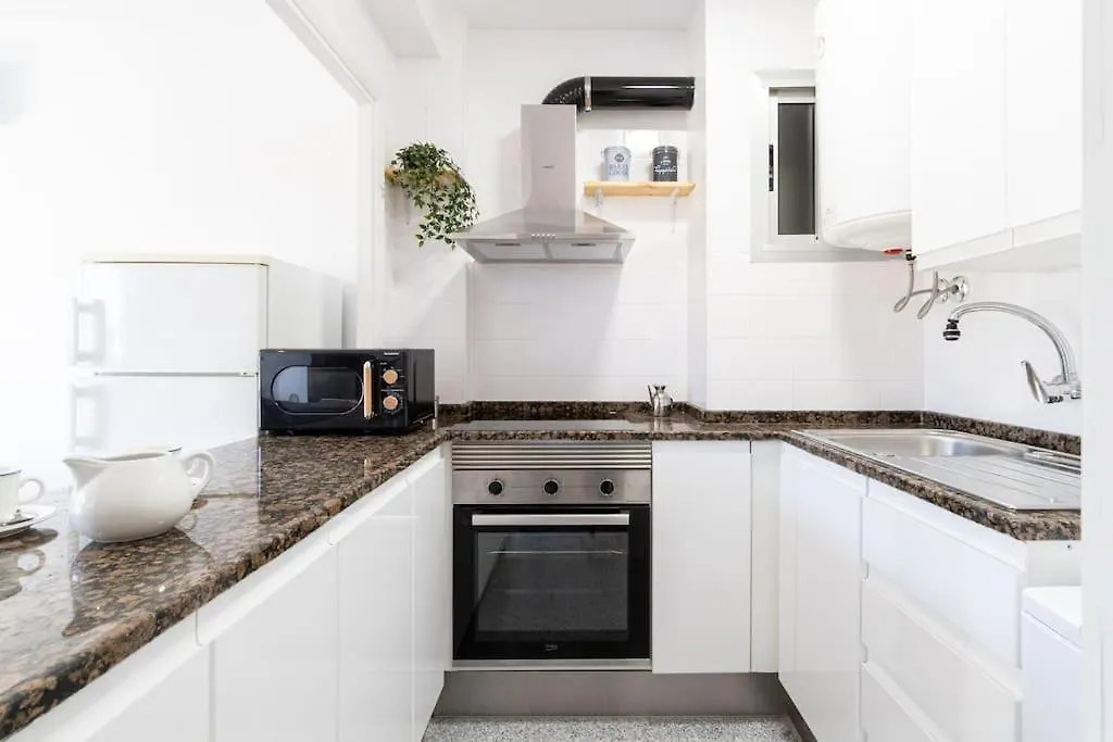 Privilegiado-Tarragona-50mPlaya-WIFI-Pool-Relax Apartment Spain